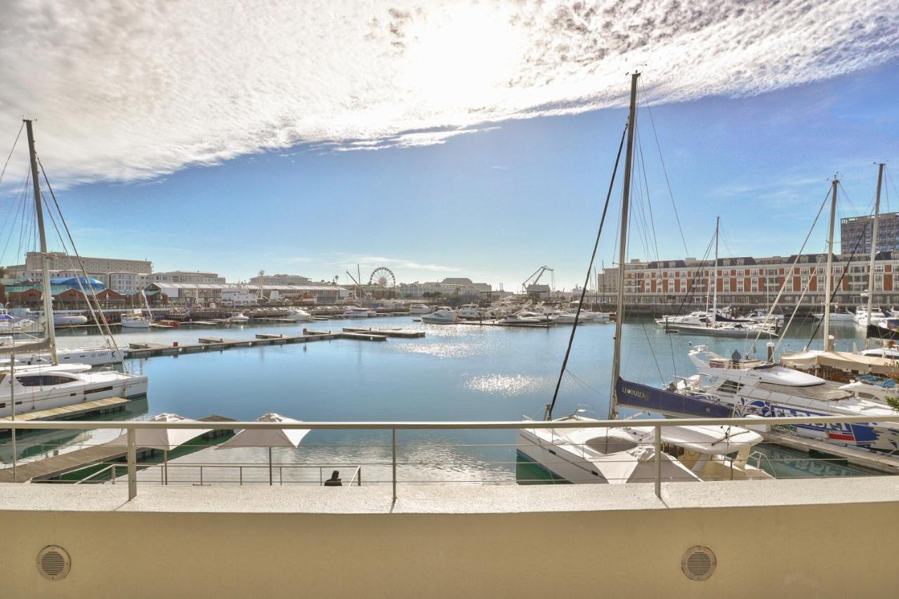 Elegant V&A Waterfront Canal Apartment Cape Town Exterior photo