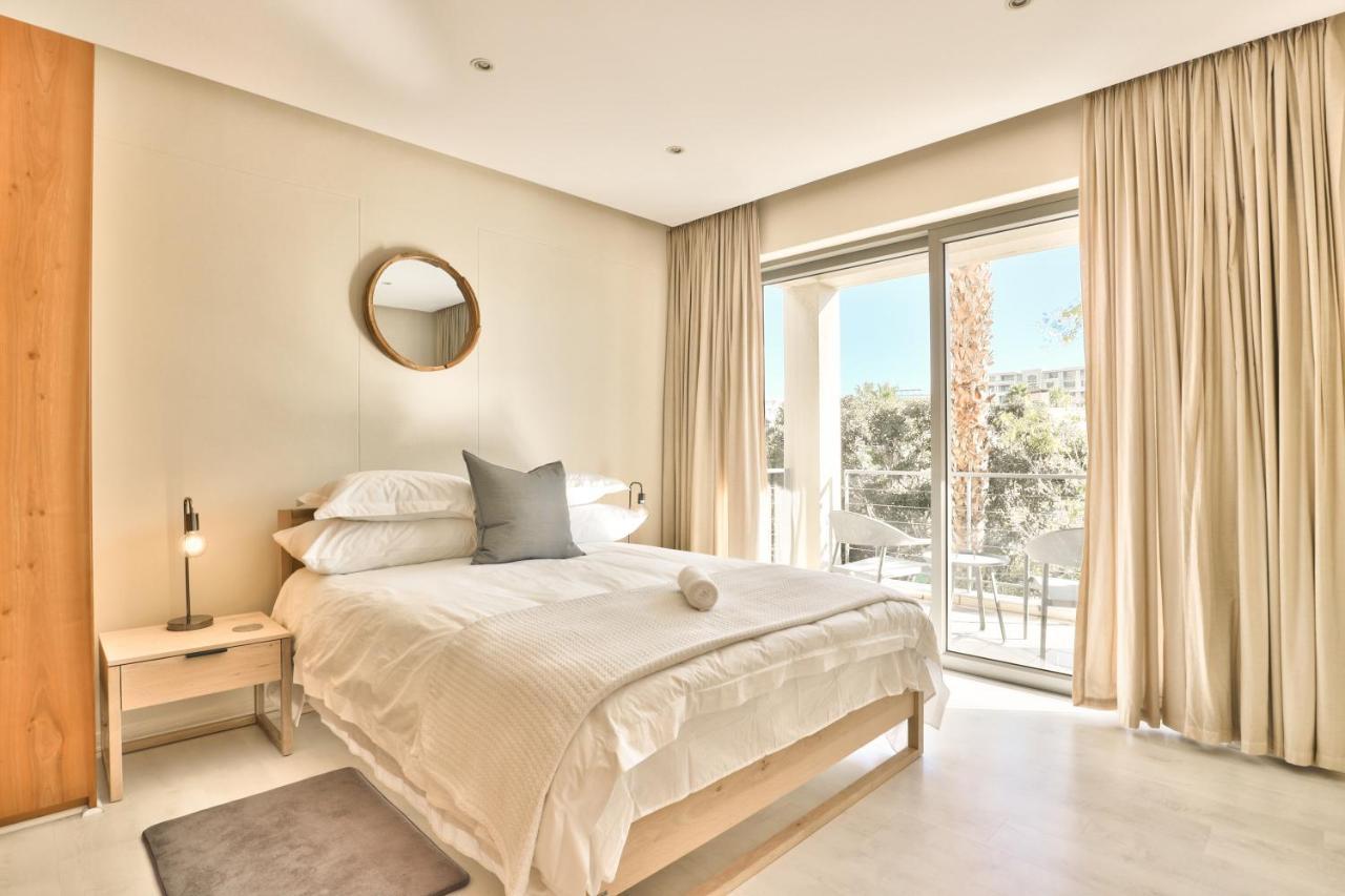 Elegant V&A Waterfront Canal Apartment Cape Town Exterior photo